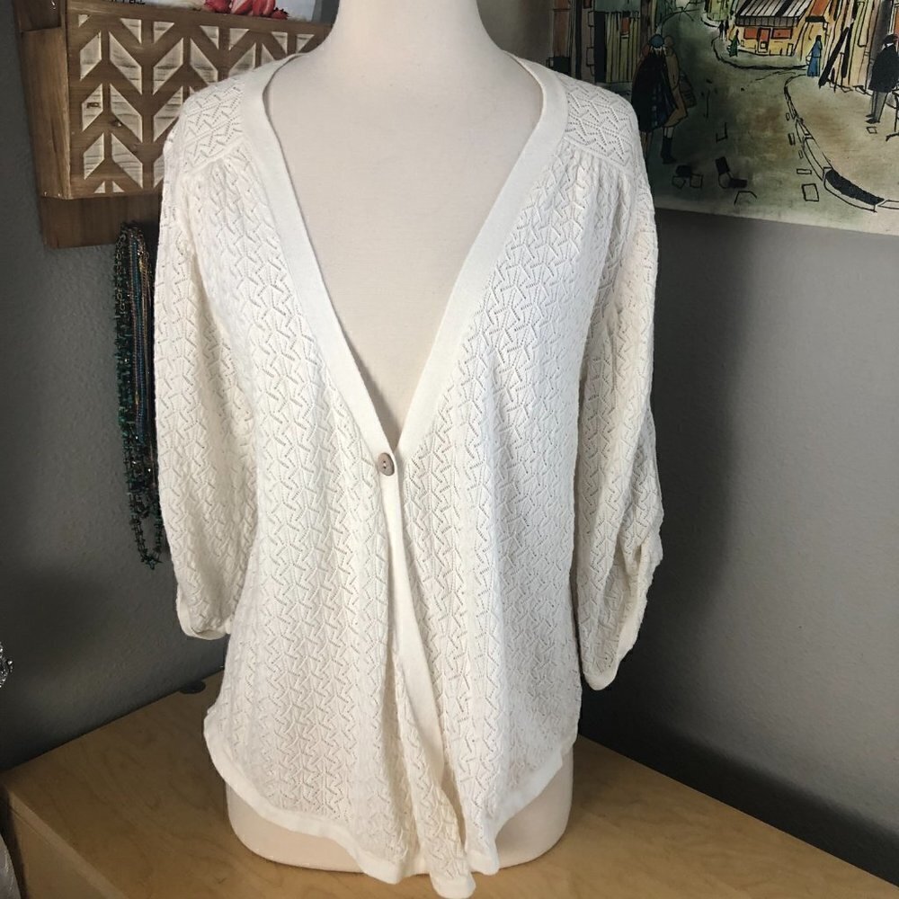ELIZABETH AND JAMES Cashmere Blend Cardigan Women's size XS Ivory V Neck Button